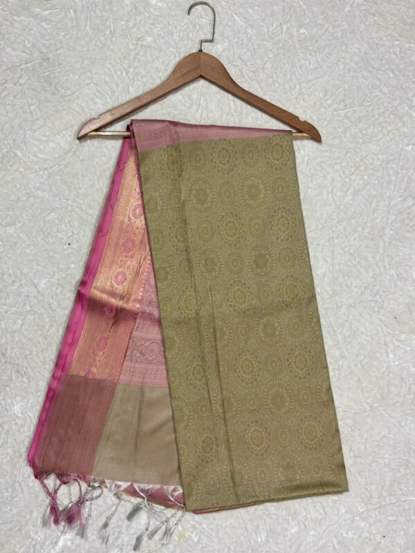 Elegant Jamawar Banarasi Saree with Zari Weaving - Image 6