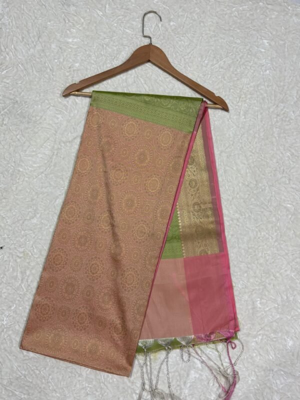 Elegant Jamawar Banarasi Saree with Zari Weaving - Image 5